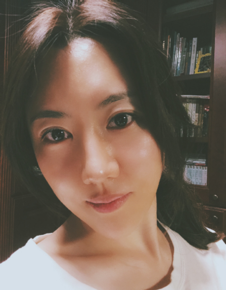 宋丹丹儿媳挺孕肚直播博谷小腹凸起和巴图调侃累到嗓子沙哑