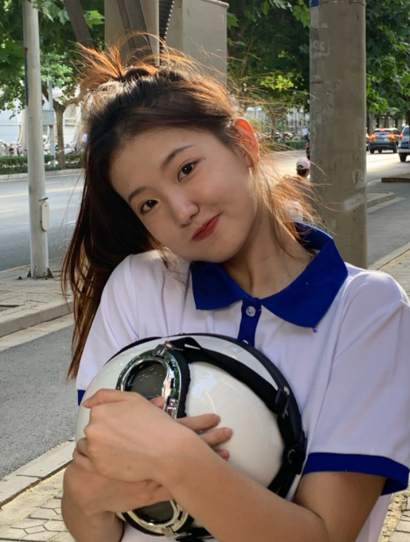 浙大美女学霸火了！被董明珠钦点为接班人，22岁就结识各界大佬休闲区蓝鸢梦想 - Www.slyday.coM