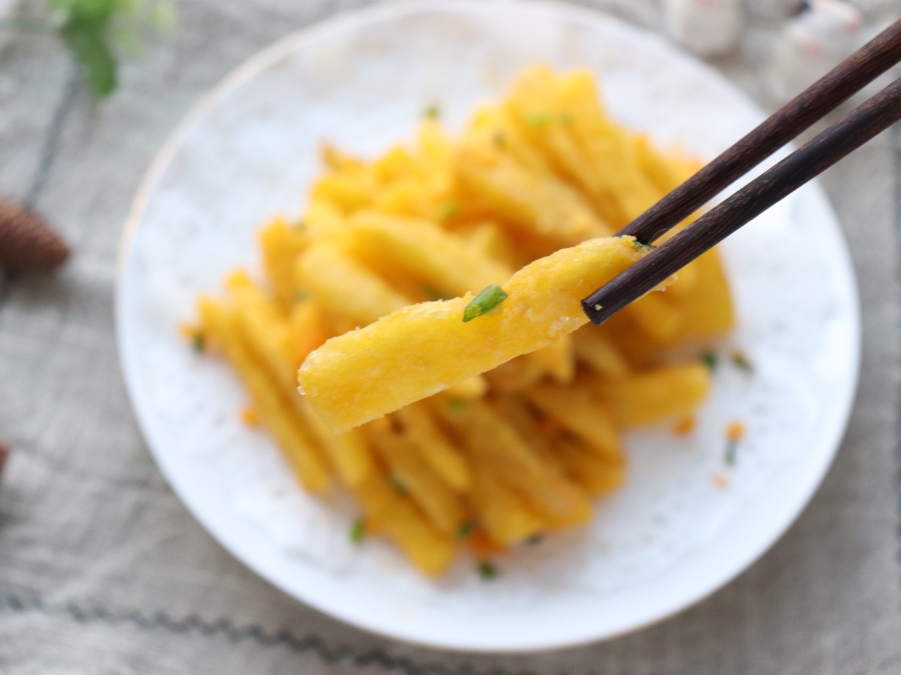 土豆新吃法,孩子都爱吃的蛋黄焗薯条,鲜美软糯真不错|土豆|薯条|蛋黄