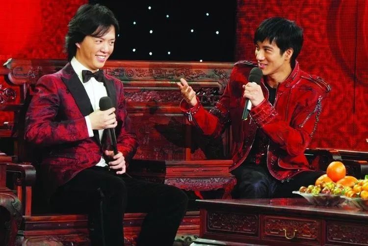 大保健随地小便暗踩郎朗李云迪的背后比你想的更荒唐