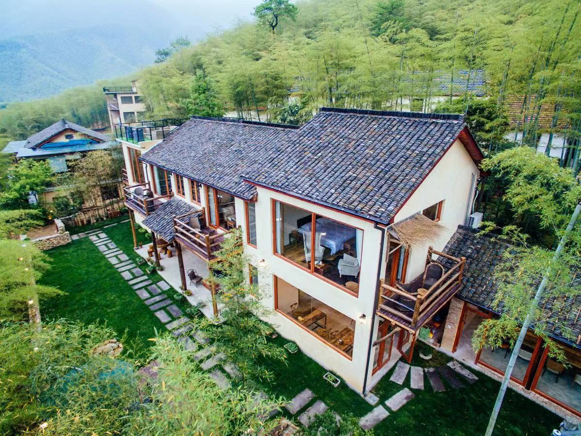 乡村共富策①浙江仙潭村莫干山北麓的民宿引来返乡创业潮