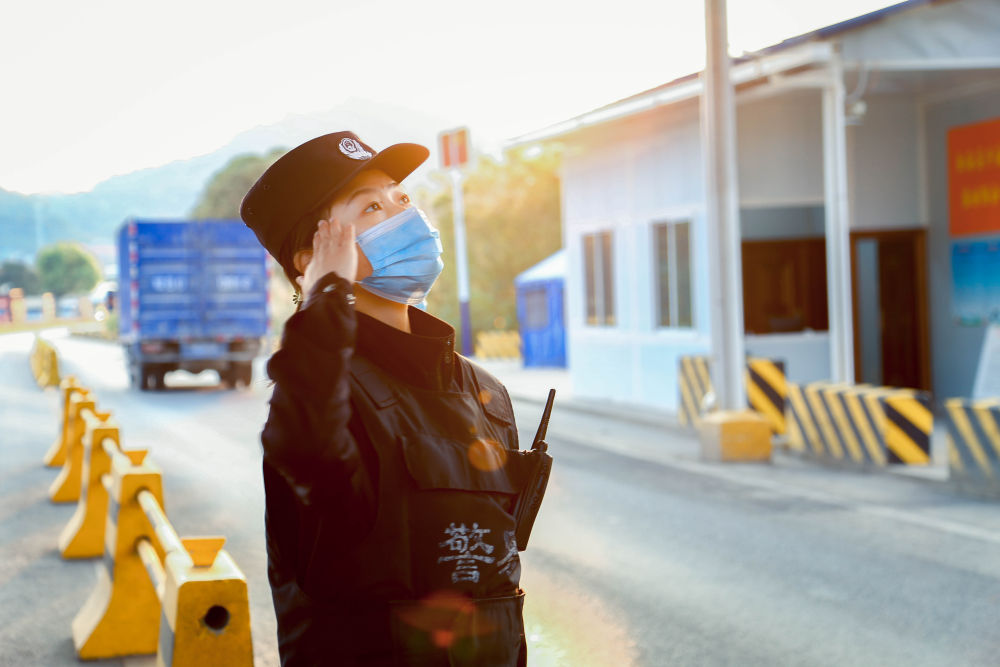 花季缉毒女警愿天下无毒