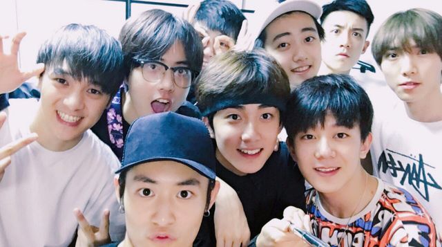 当肖战得知食物中含有油条后,注意看他的下意识反应,笑不活了!休闲区蓝鸢梦想 - Www.slyday.coM