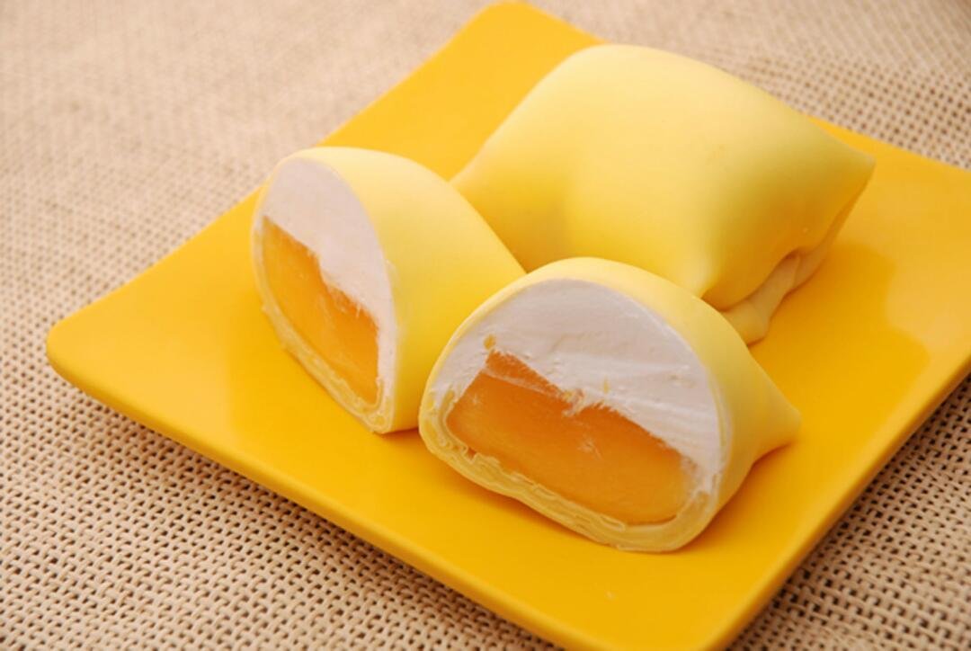 好吃的黄桃班戟,自己在家轻松做,营养好吃颜值高,值得一试|黄桃|面糊