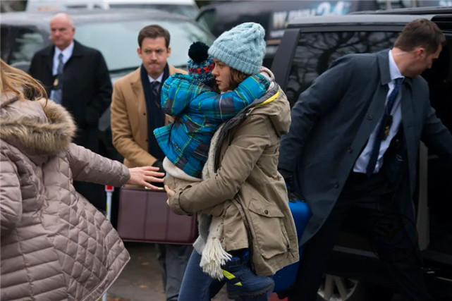 充满自由和希望的电影,《房间》让人揪心,小男孩是真正的主角休闲区蓝鸢梦想 - Www.slyday.coM 充满自由和希望的电影,《房间》让人揪心,小男孩是真正的主角休闲区蓝鸢梦想 - Www.slyday.coM