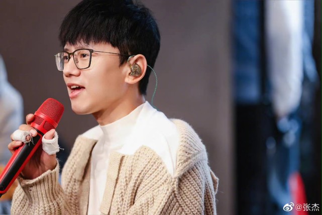 张杰高调撒糖,说谢娜是自己的贵人,提到孩子爸身份满脸幸福|张杰|谢娜