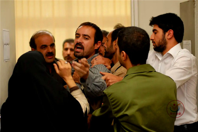 让人揪心的家庭电影,平凡家庭的琐碎与冲突,人物刻画入木三分休闲区蓝鸢梦想 - Www.slyday.coM 让人揪心的家庭电影,平凡家庭的琐碎与冲突,人物刻画入木三分休闲区蓝鸢梦想 - Www.slyday.coM