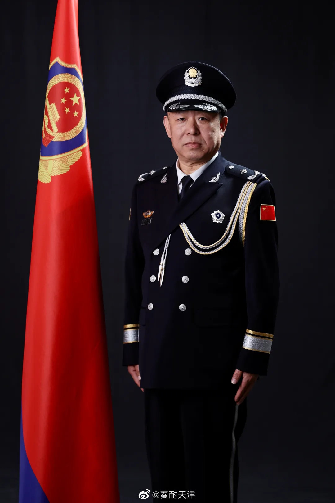 警察有权利要求归还借来的手机 朋友借钱不还可以报警吗