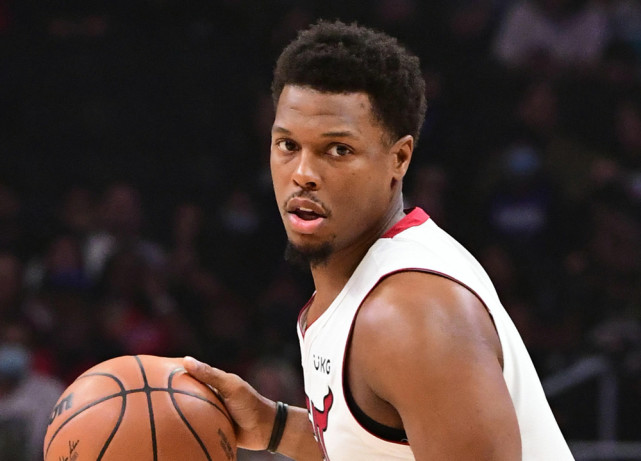 1人打1队35岁洛瑞末节狂砍22分湖人没能得到你是他们的遗憾