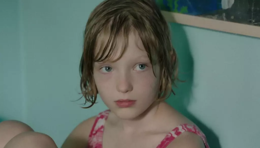 小心你身边貌似忠良的普通人！真实事件改编的电影，保护好孩子休闲区蓝鸢梦想 - Www.slyday.coM