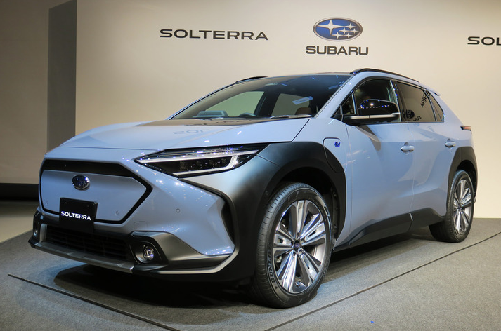 斯巴鲁也搞起纯电车换标丰田bz4x续航可达460km