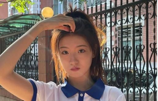 22岁孟羽童成为董明珠秘书,将培养成第二个董明珠,她凭什么?休闲区蓝鸢梦想 - Www.slyday.coM 22岁孟羽童成为董明珠秘书,将培养成第二个董明珠,她凭什么?休闲区蓝鸢梦想 - Www.slyday.coM