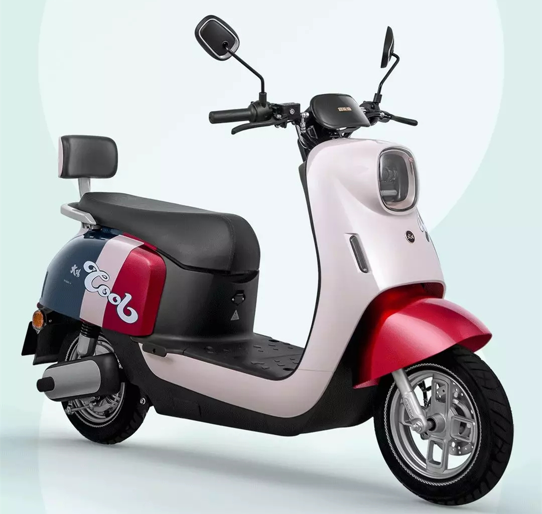 大阳睿能版q2电动车评测配备睿能evr石墨烯电池续航100公里