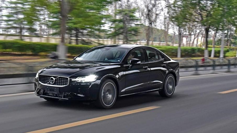 操控王者实力不俗沃尔沃新款s60成爆款车型