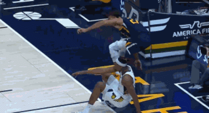 又打架了！戈贝尔和特纳冲突，造成4人被驱逐，看联盟如何处罚休闲区蓝鸢梦想 - Www.slyday.coM