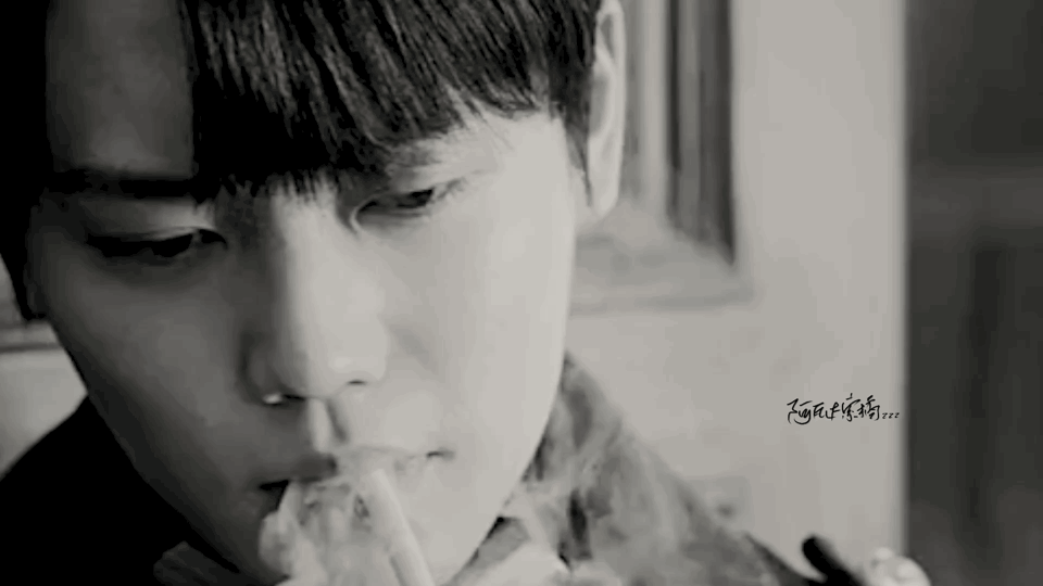 林彦俊,刘昊然,范丞丞三位帅哥的抽烟镜头