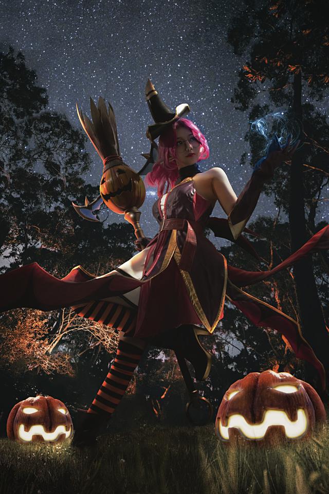 英雄联盟魅惑女巫迦娜cosplay