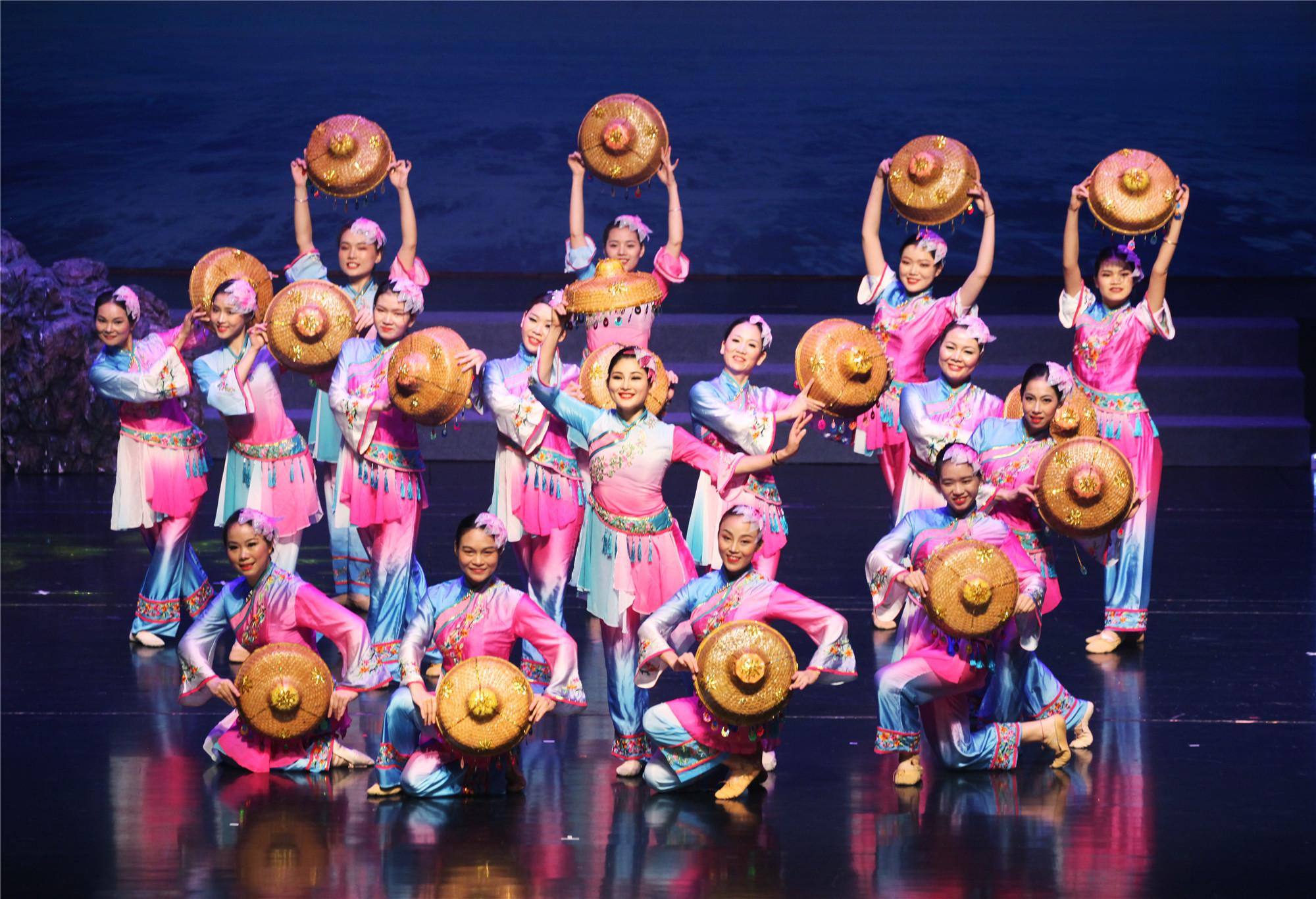 惠州市惠东渔歌专场晚会  摄影/许林邦近年来,惠州市文化文物部门深入