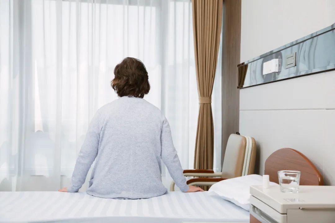 “我不好，我瘦了十几斤！”妈妈瞬间崩溃，只因女儿一句话！宁波有群特殊的人，这些年，太难了休闲区蓝鸢梦想 - Www.slyday.coM