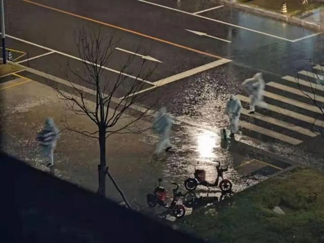 大连30余名大学城学生确诊！他们的“隔离日记”看哭……休闲区蓝鸢梦想 - Www.slyday.coM