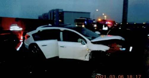 老司机开车不看路视频 e4bd-fd59da95bd5e2243fceebc43c11e66b8.jpg