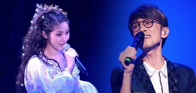 谁说他被时代抛弃?周传雄演唱会粉丝大合唱,当初凭什么被淘汰?休闲区蓝鸢梦想 - Www.slyday.coM 谁说他被时代抛弃?周传雄演唱会粉丝大合唱,当初凭什么被淘汰?休闲区蓝鸢梦想 - Www.slyday.coM