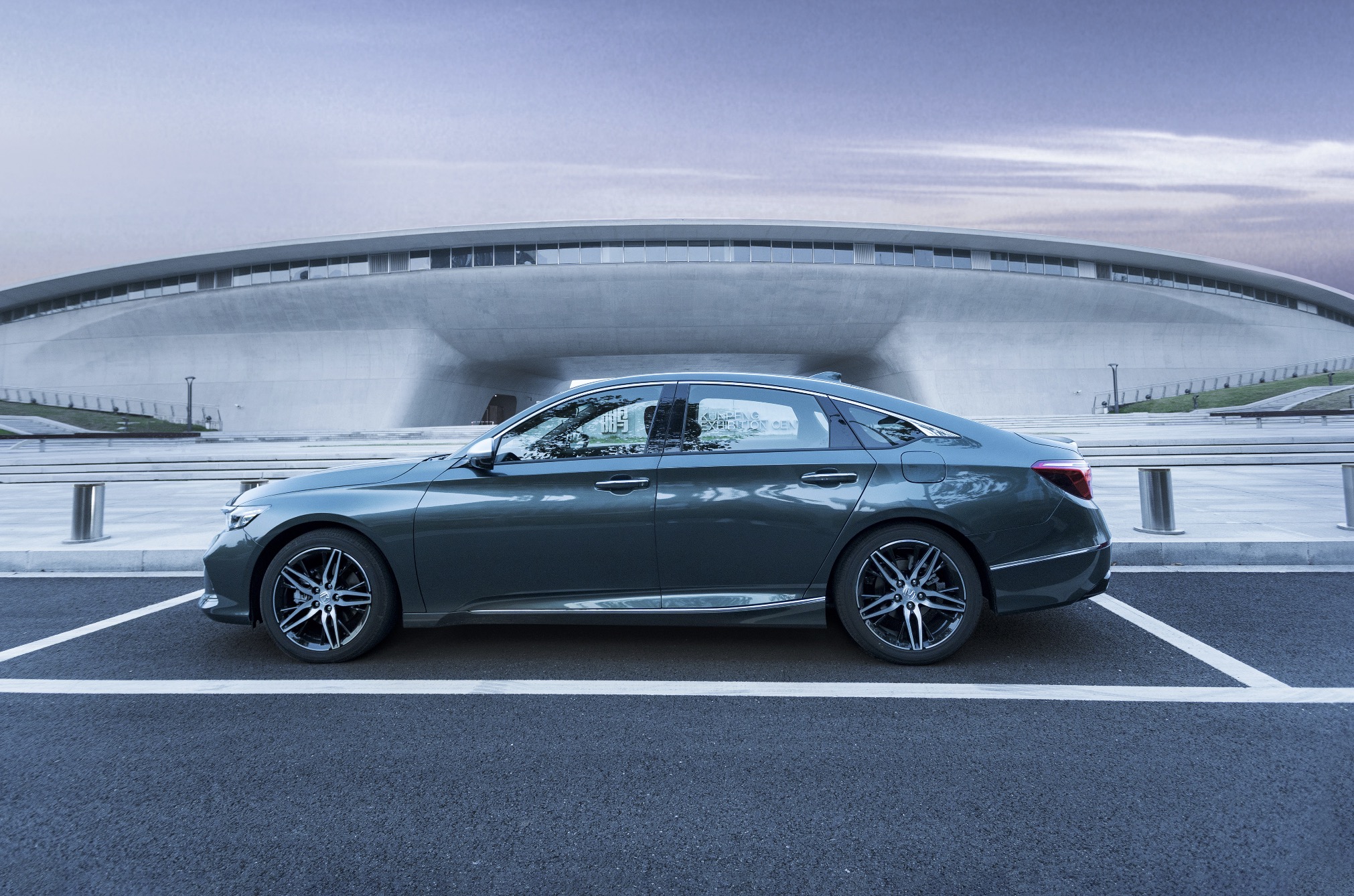 细节升级智导互联系统加持本田新款英仕派1799万起售