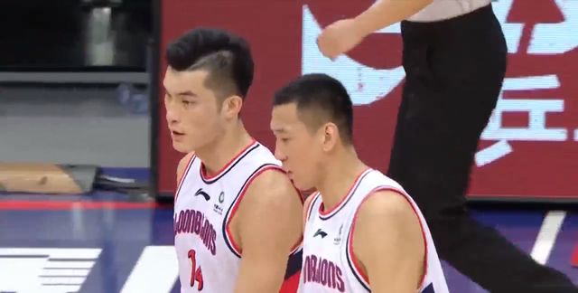 陈盈俊用胜利迎回郭士强,一度领先11分的吉林队为何会被翻盘?休闲区蓝鸢梦想 - Www.slyday.coM