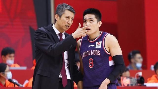 陈盈俊用胜利迎回郭士强,一度领先11分的吉林队为何会被翻盘?休闲区蓝鸢梦想 - Www.slyday.coM