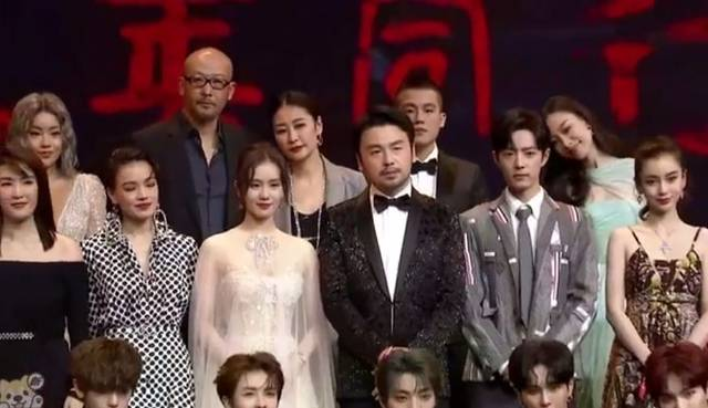 芭莎慈善夜场地疑曝光,面积狭窄显寒酸,苏芒走后芭莎盛况不再休闲区蓝鸢梦想 - Www.slyday.coM 芭莎慈善夜场地疑曝光,面积狭窄显寒酸,苏芒走后芭莎盛况不再休闲区蓝鸢梦想 - Www.slyday.coM