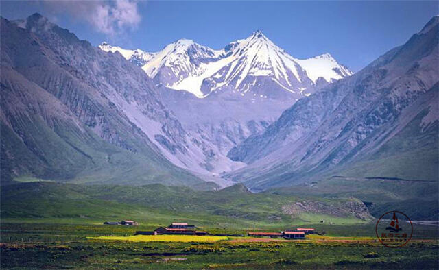 随着祁连山一带登山探险旅游,知名度的不断提高,它已经吸引了很多的