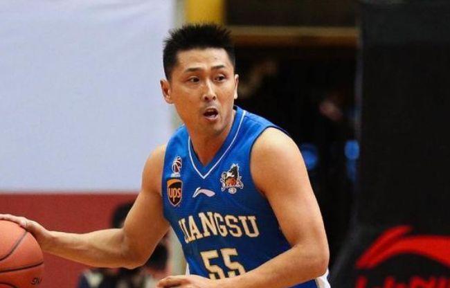 CBA历史第9人！上海官宣退役刘炜球衣，前8人仅1名外援休闲区蓝鸢梦想 - Www.slyday.coM