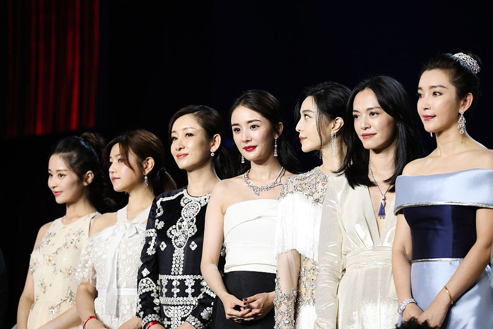 芭莎慈善夜场地疑曝光,面积狭窄显寒酸,苏芒走后芭莎盛况不再休闲区蓝鸢梦想 - Www.slyday.coM 芭莎慈善夜场地疑曝光,面积狭窄显寒酸,苏芒走后芭莎盛况不再休闲区蓝鸢梦想 - Www.slyday.coM