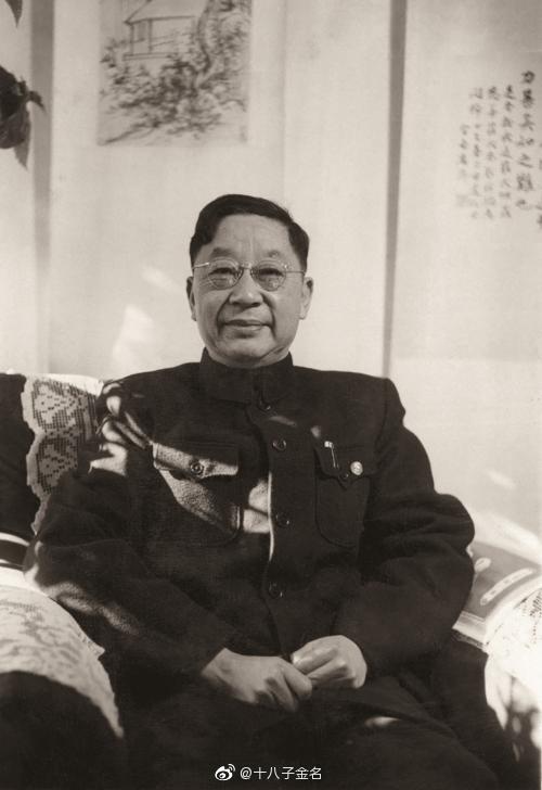 1966年8月,老舍的妻子揭发丈夫婚内出轨,老舍自杀后……休闲区蓝鸢梦想 - Www.slyday.coM 1966年8月,老舍的妻子揭发丈夫婚内出轨,老舍自杀后……休闲区蓝鸢梦想 - Www.slyday.coM