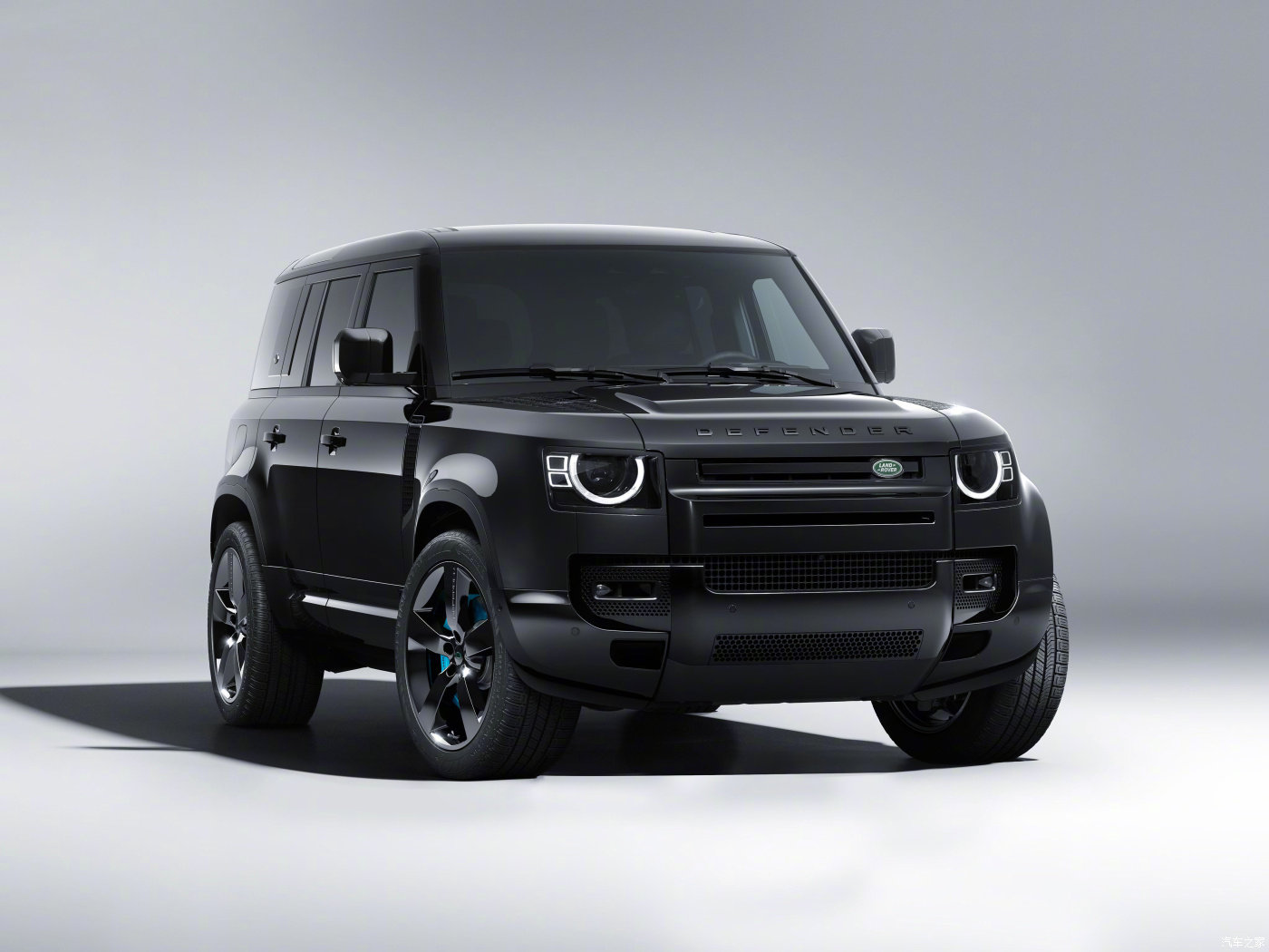 路虎卫士2022款110v8007典藏版