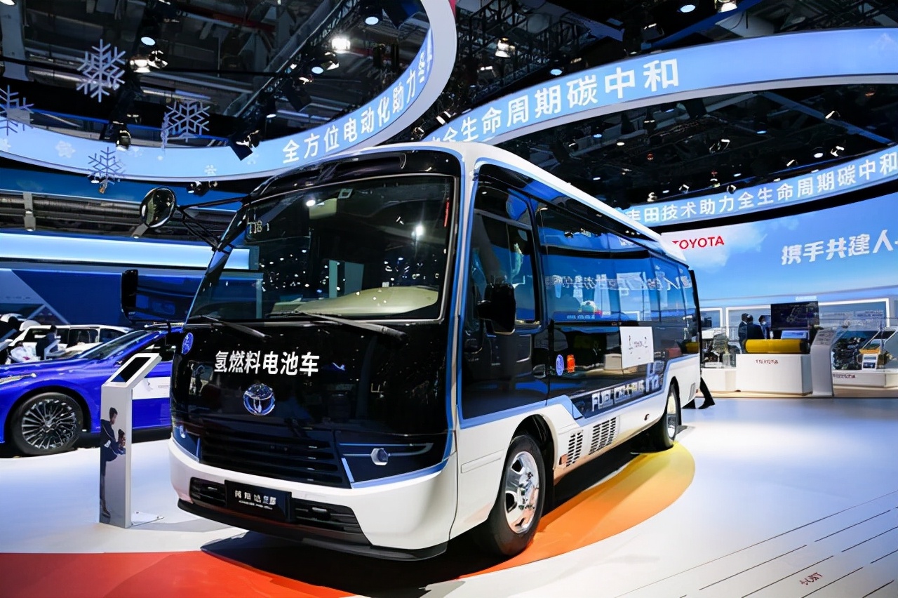 可劲儿造,五菱推氢能源汽车,极速160km/h,是真家伙还是摆设? 可劲儿造,五菱推氢能源汽车,极速160km/h,是真家伙还是摆设?