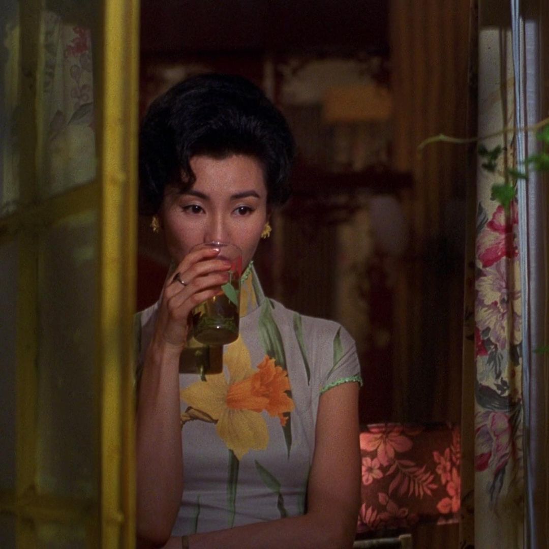 花样年华里张曼玉身着旗袍尽显东方美