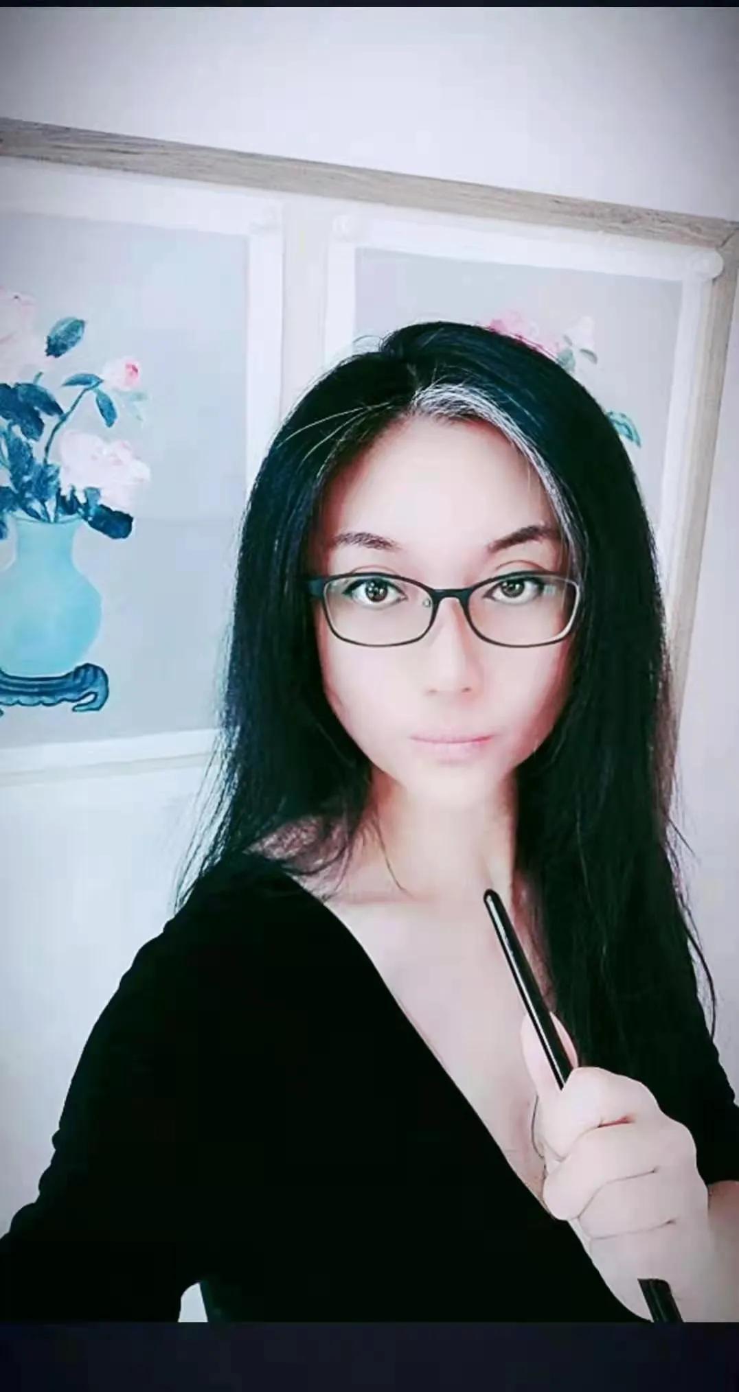 女画家马越艺术简介