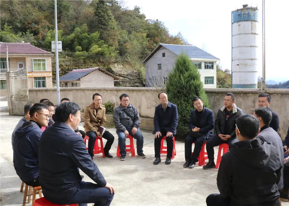 在乡村振兴中发挥驻村第一书记的师大力量