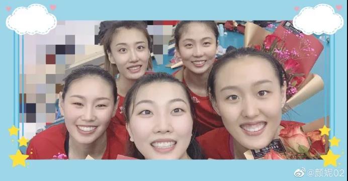 不舍！颜妮退役，中国女排“北长城”真的离开了……休闲区蓝鸢梦想 - Www.slyday.coM