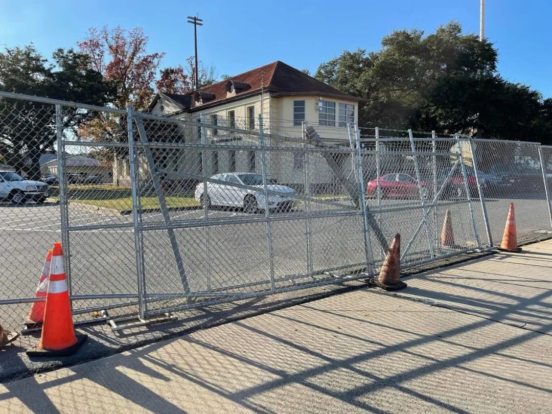 社交媒体上传出的事故现场图