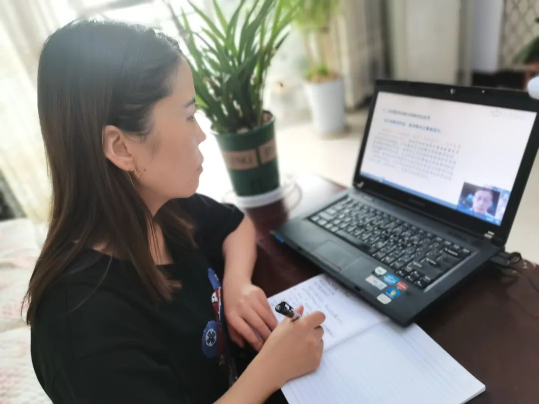 坐标新密！直击疫情下3所学校的校园生活，这里的师生安好！休闲区蓝鸢梦想 - Www.slyday.coM