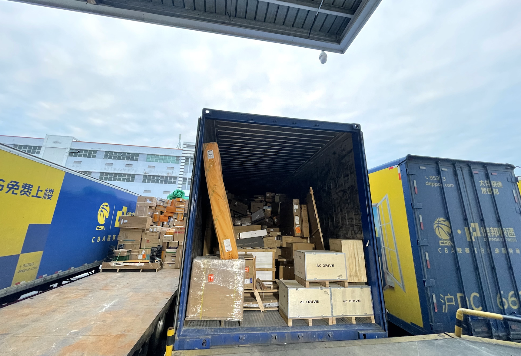 探访德邦快递深圳枢纽中心:科技赋能打造大件快递核心竞争力