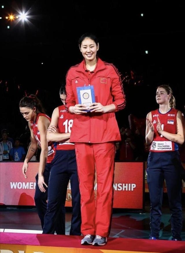 中国女排“北长城”颜妮正式退役！长期肩伤，坚持至东京令人敬佩休闲区蓝鸢梦想 - Www.slyday.coM