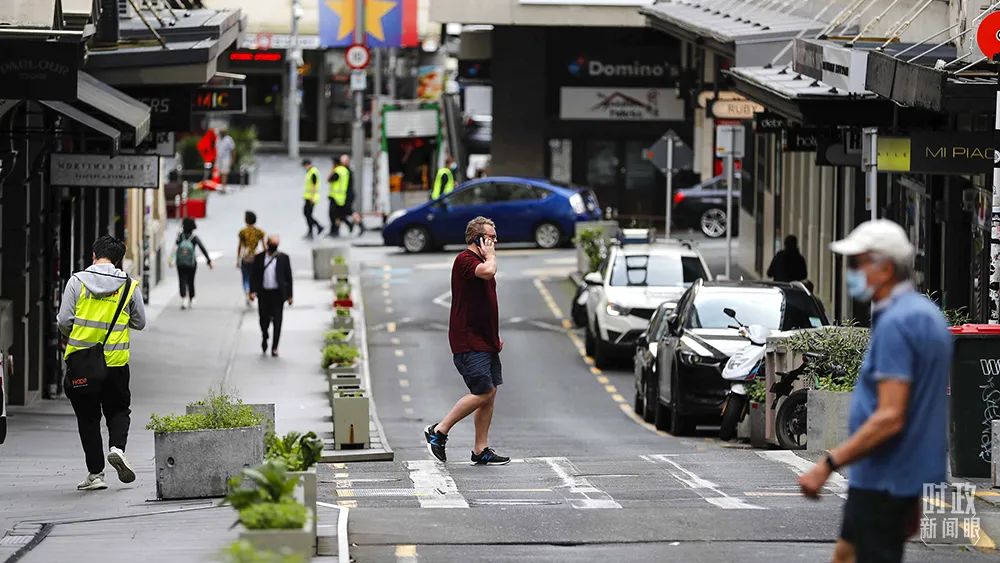 △新西兰奥克兰。本月初,新西兰总理阿德恩宣布将于11月9日逐步放松奥克兰的疫情管制措施,允许图书馆等公共场所和零售商店开门营业。(图/视觉中国)
