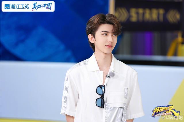 《奔跑吧》本以为秦霄贤上期表现已经够精彩,谁知新一期才是王者休闲区蓝鸢梦想 - Www.slyday.coM 《奔跑吧》本以为秦霄贤上期表现已经够精彩,谁知新一期才是王者休闲区蓝鸢梦想 - Www.slyday.coM