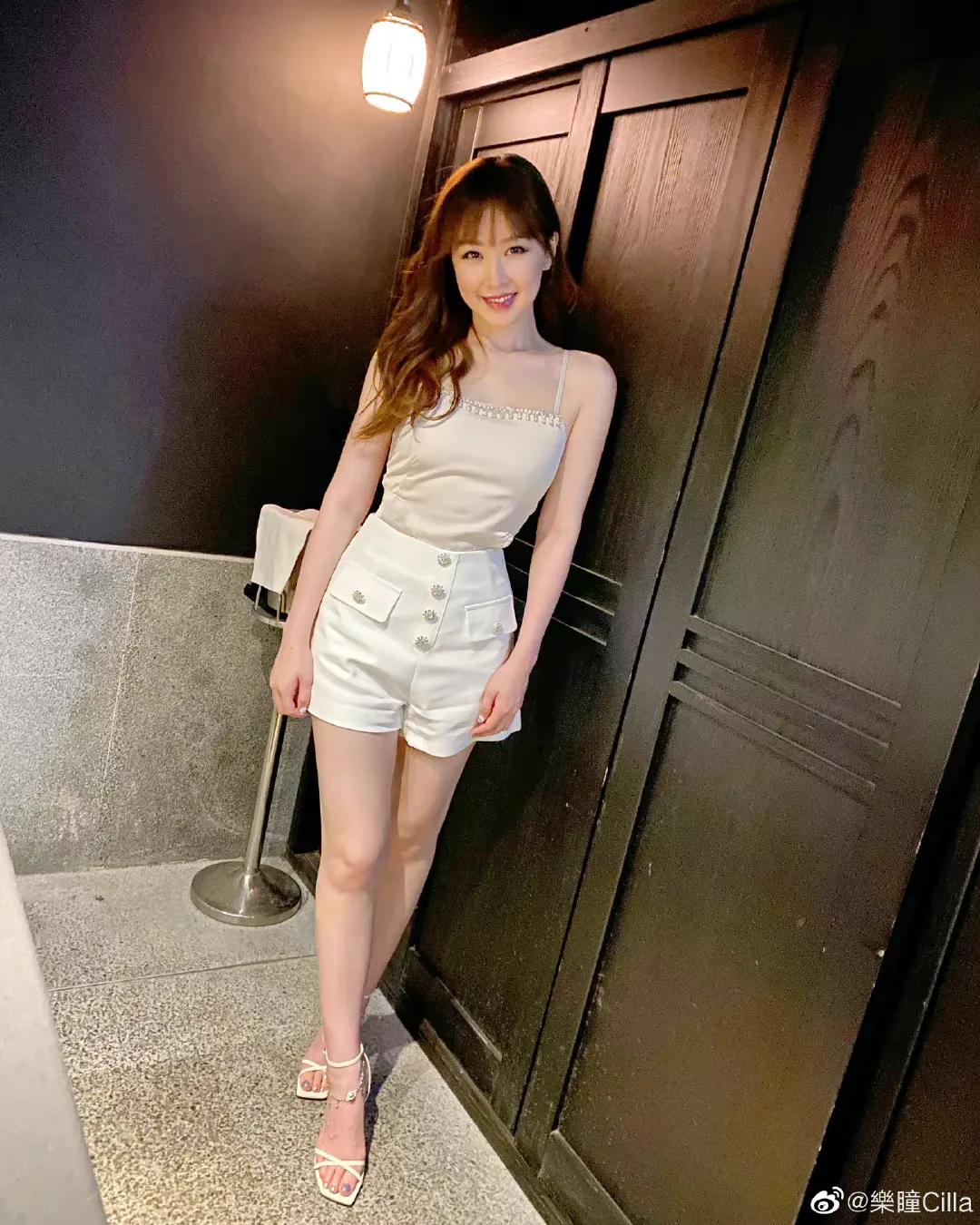 35岁天眼少女乐瞳美照性感热辣这还是你的童年阴影吗