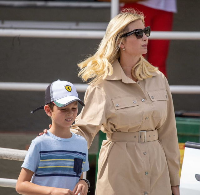 伊万卡带8岁儿子出街！穿500块平价衬衫裙亮相太节省，素颜也好看休闲区蓝鸢梦想 - Www.slyday.coM