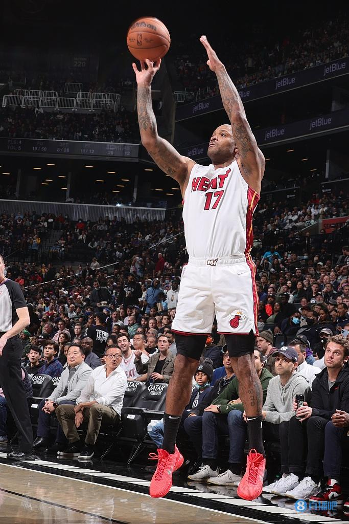 斯波谈pj塔克他会尽可能用任何方式防住对方的最佳球员