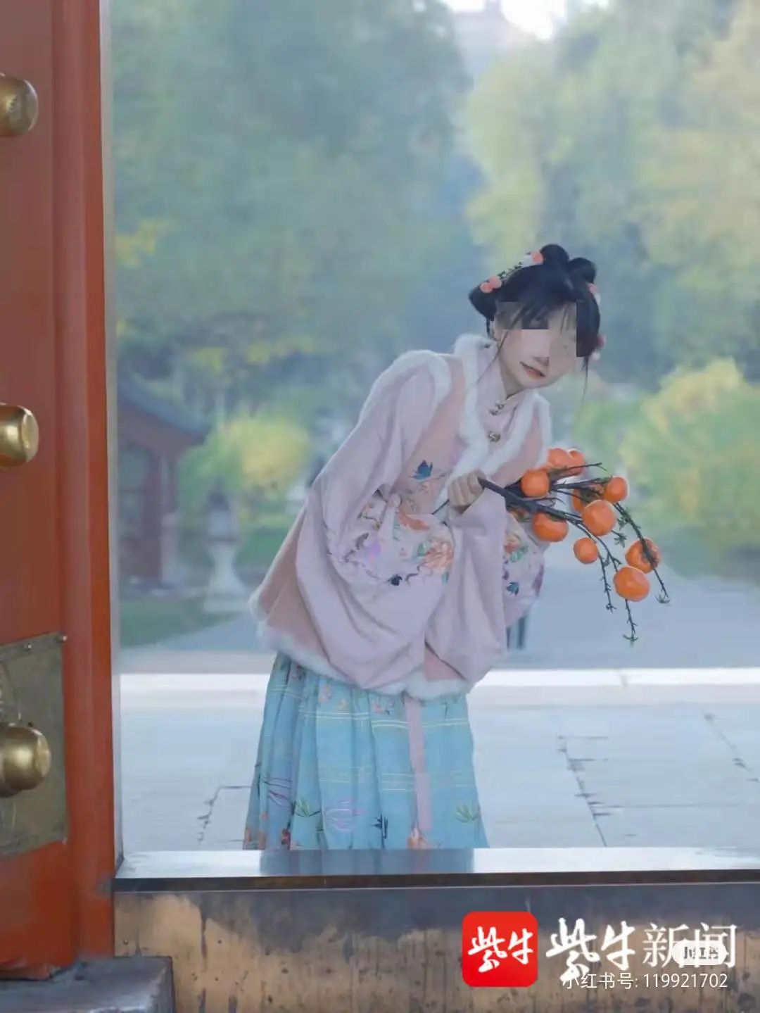 图 小嘉在社交网站上发布的穿搭照片